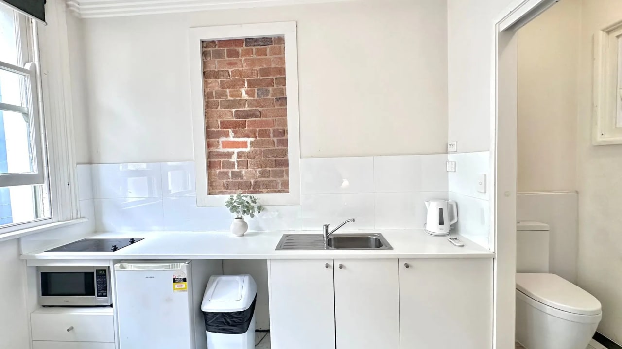 Furnished room with own bathroom