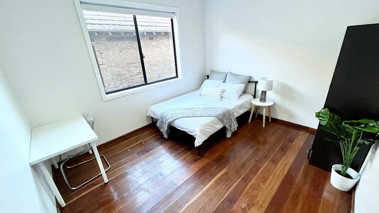 Room in a share house