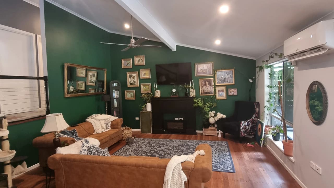 Furnished room in a share house
