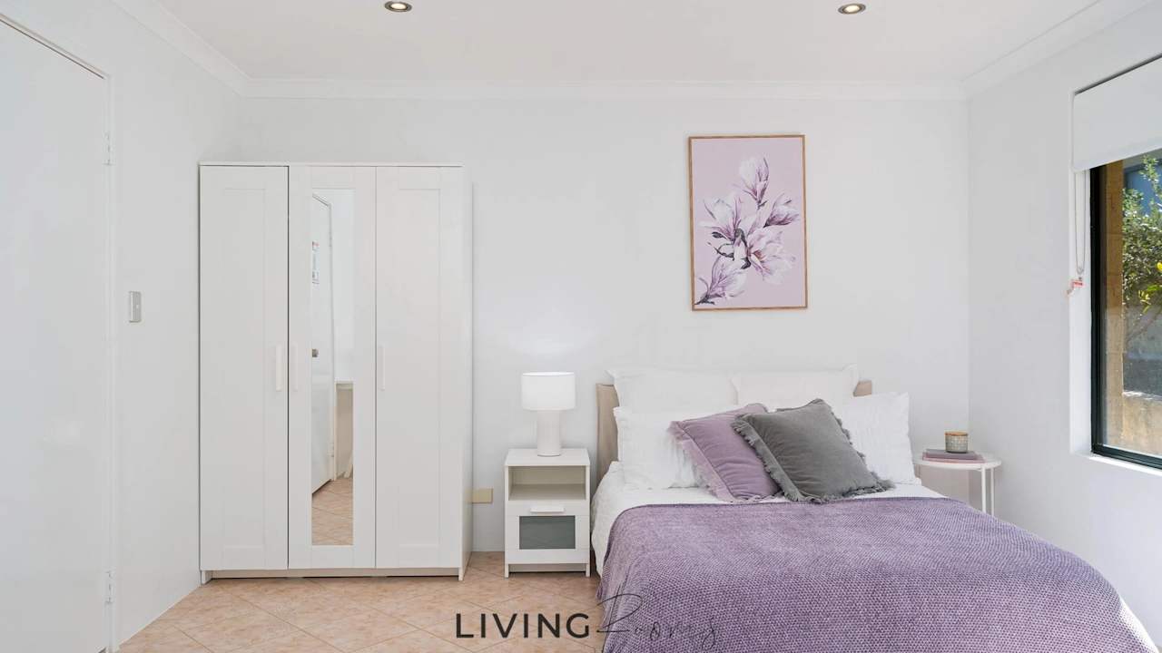 Furnished room in a share house