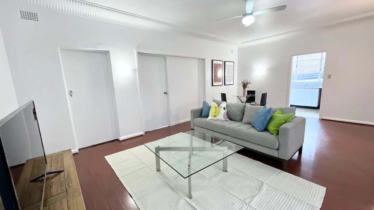 Whole property with 4 rooms for rent