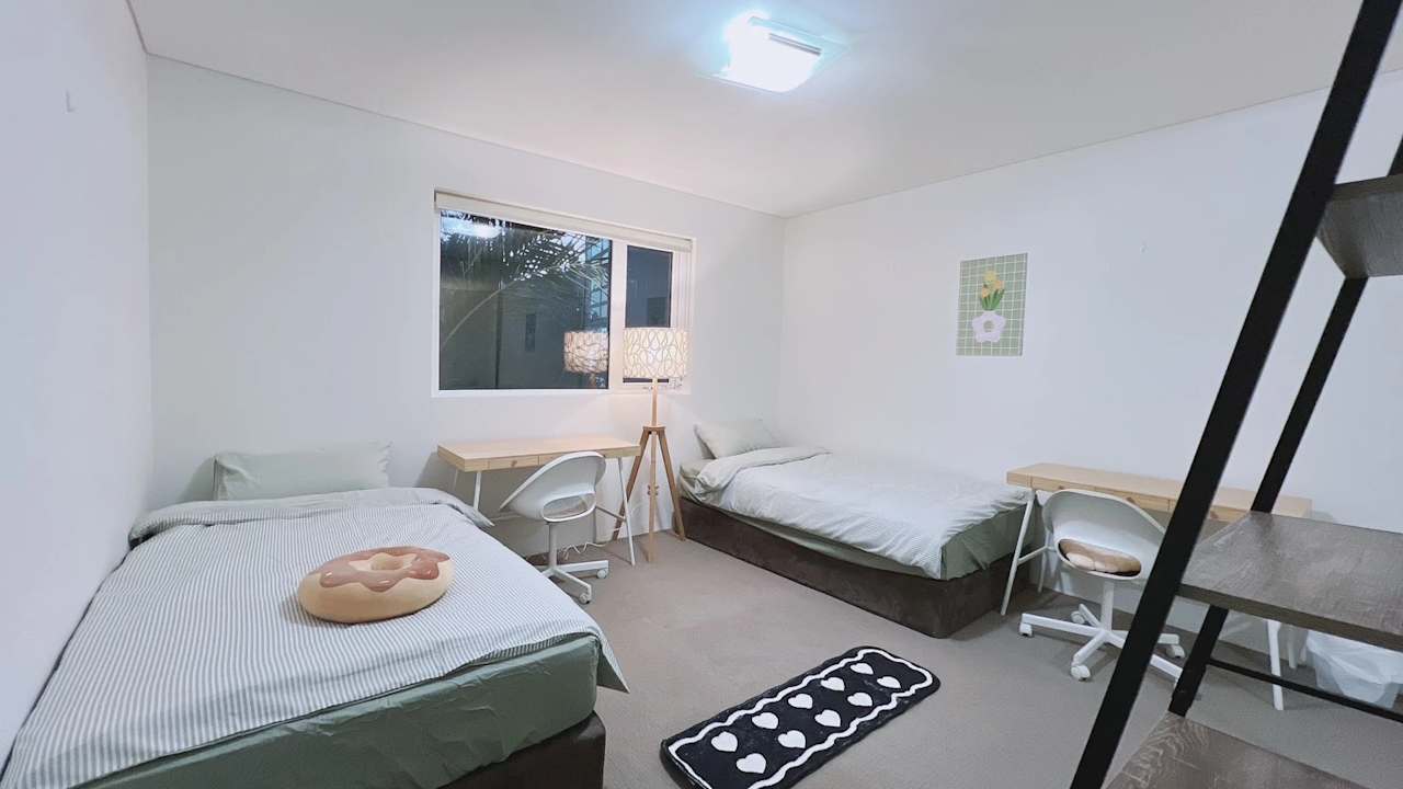 Furnished room with own bathroom