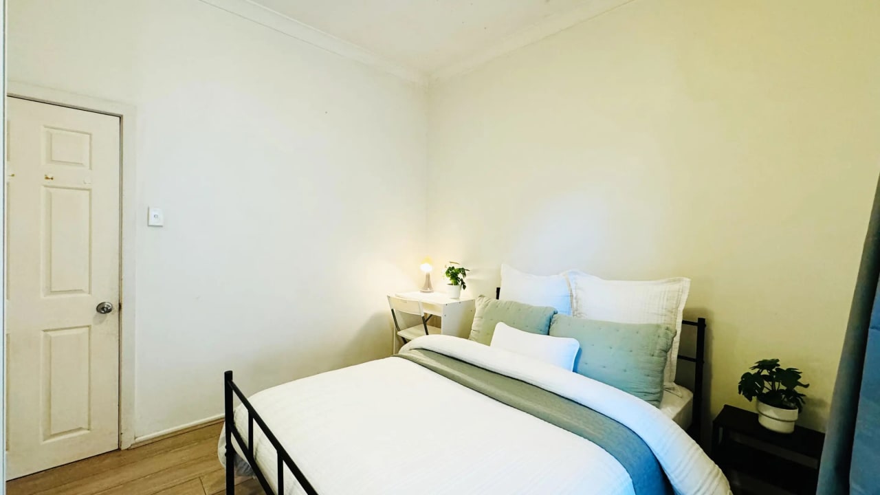 Furnished room in a share house