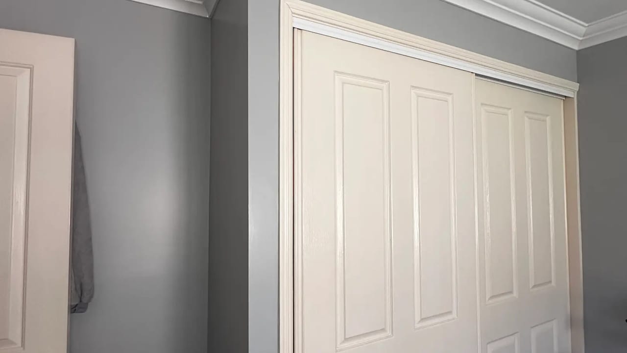 Unfurnished room with own bathroom