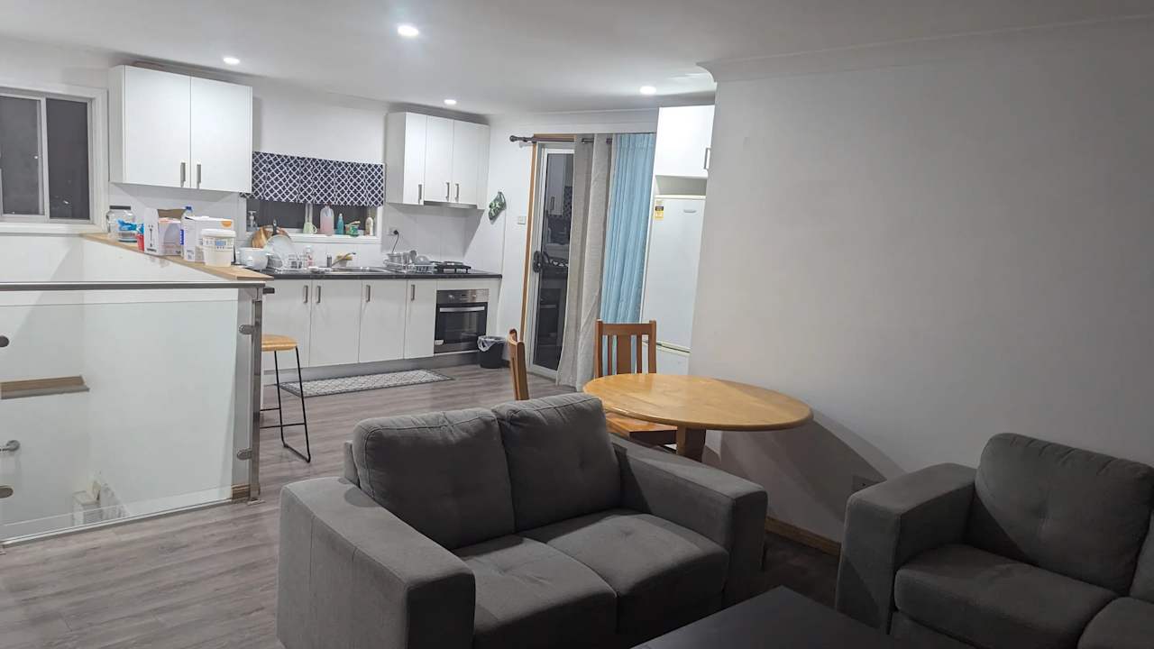 Room in a share house