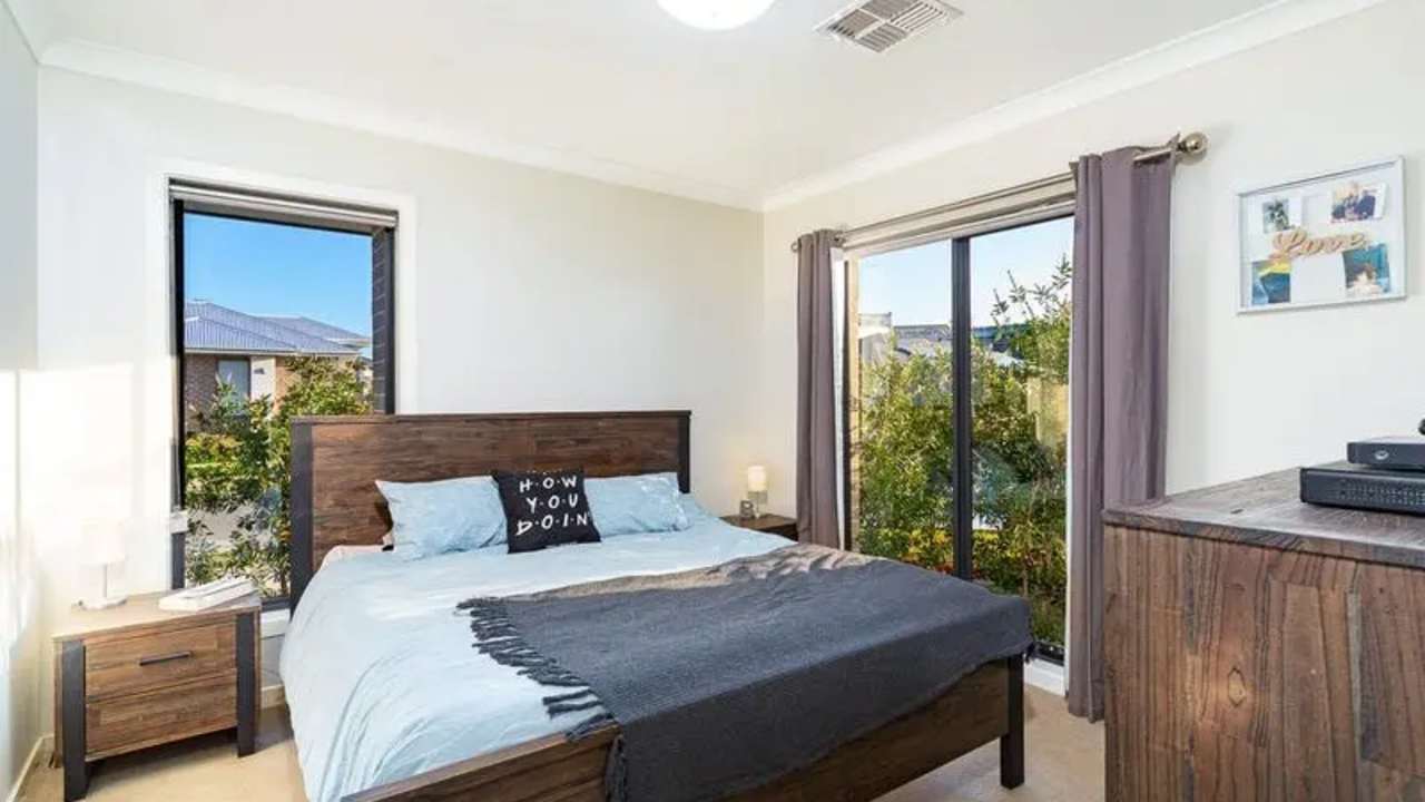 Room with ensuite in a share house
