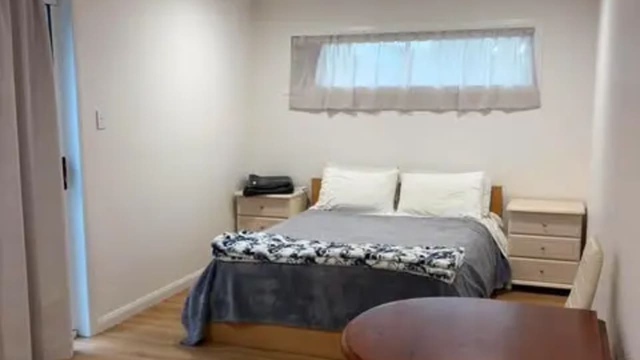 Furnished room studio flat for rent
