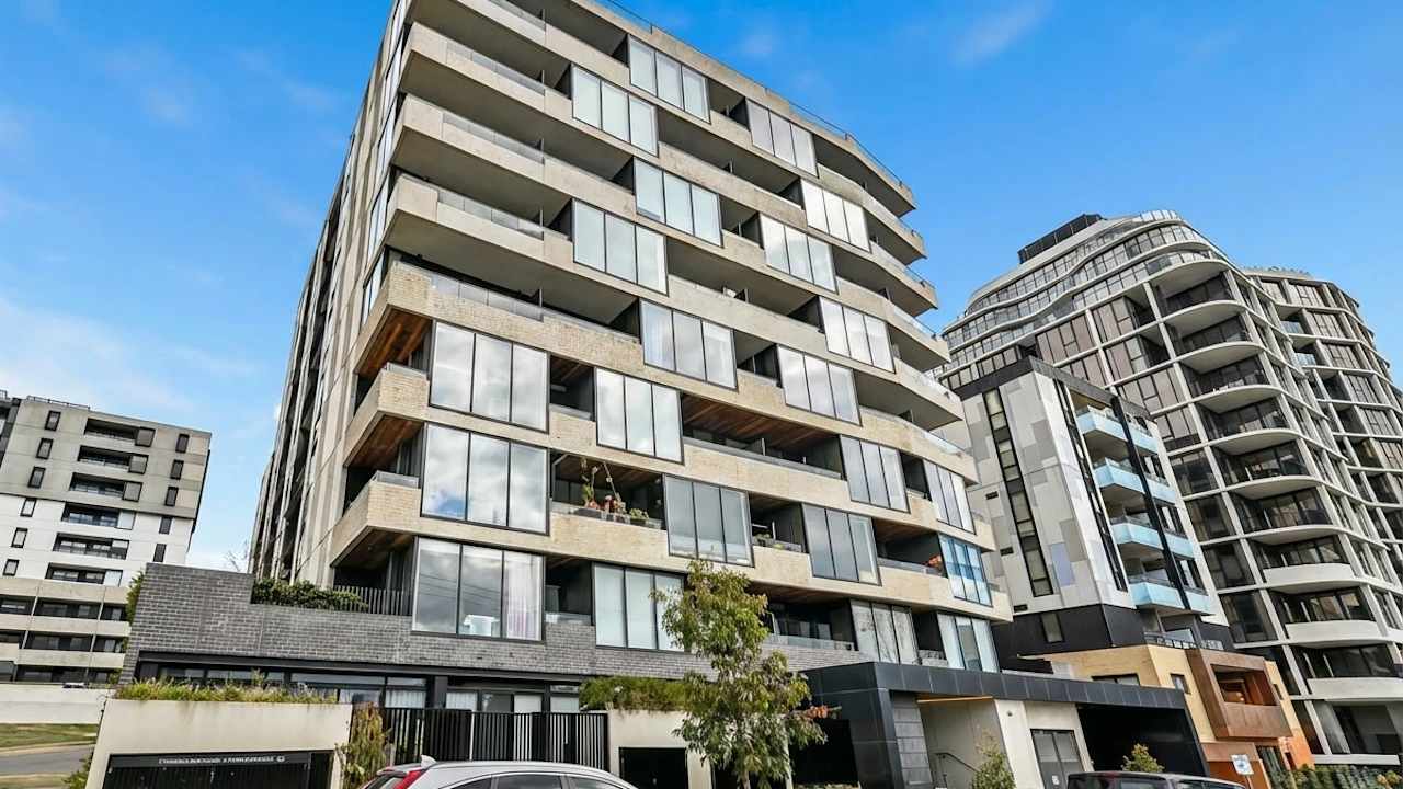 Whole property with 2 rooms for rent