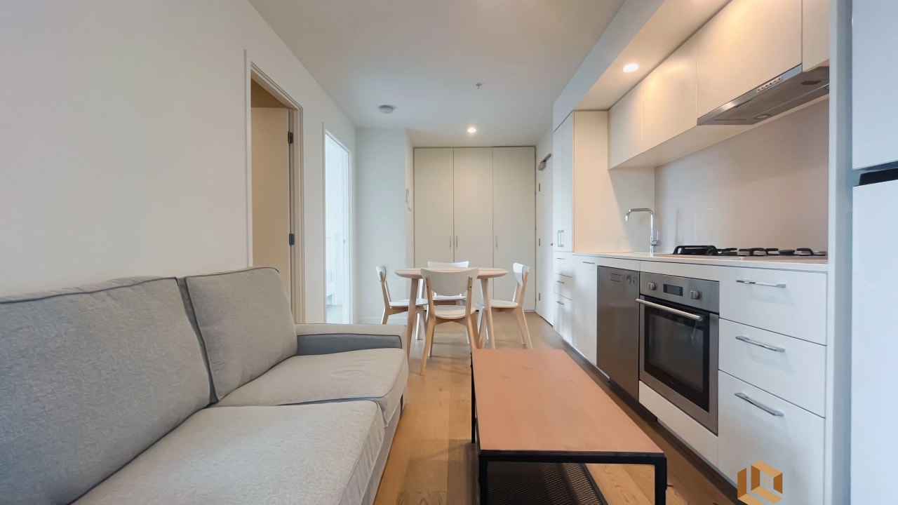 Furnished room in a flatshare