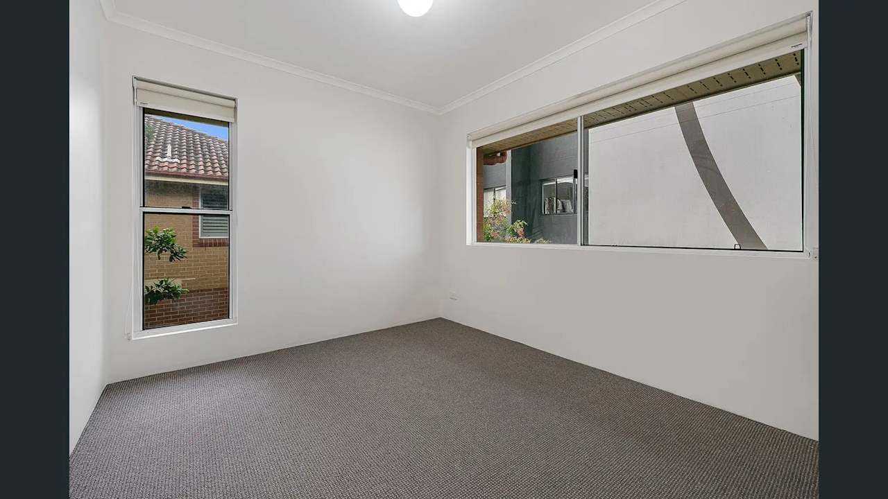 Unfurnished room in a flatshare