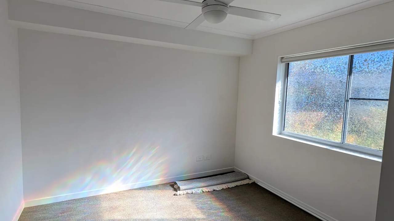 Unfurnished room with ensuite in a flatshare