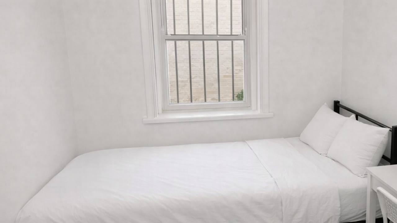 Furnished room in a share house