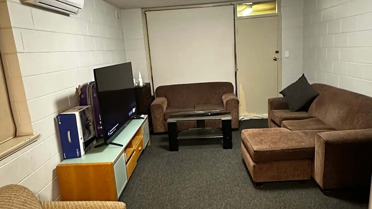 Whole property with 2 rooms for rent