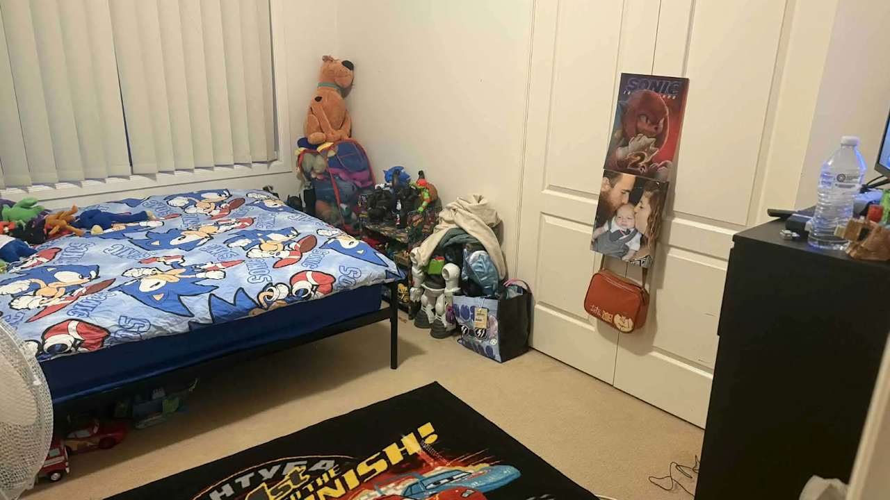 Unfurnished room with own bathroom