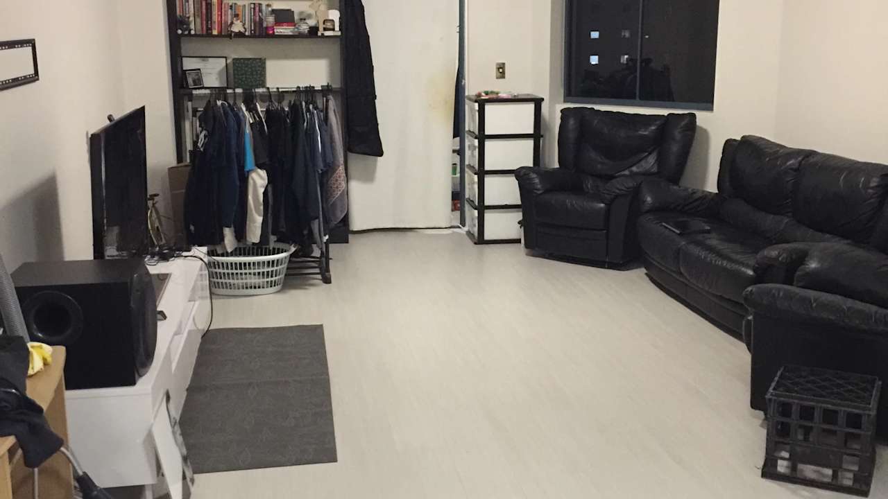 Furnished room in a flatshare