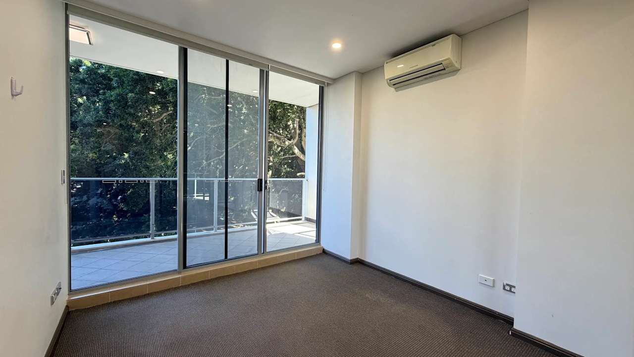 Whole property with 2 rooms for rent