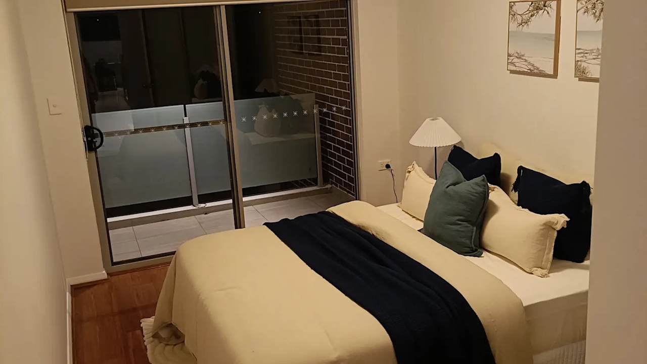 Furnished room in a share house