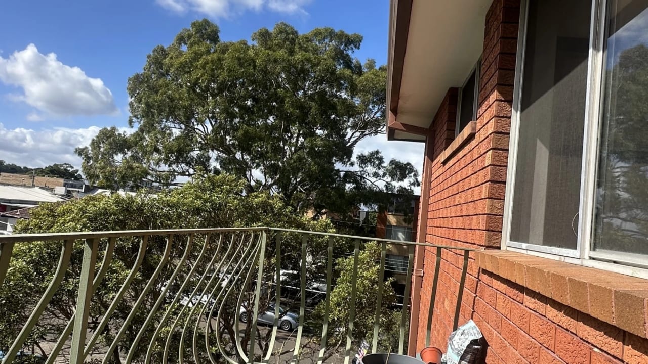 Whole property with 2 rooms for rent