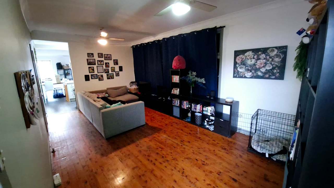 Unfurnished room in a share house