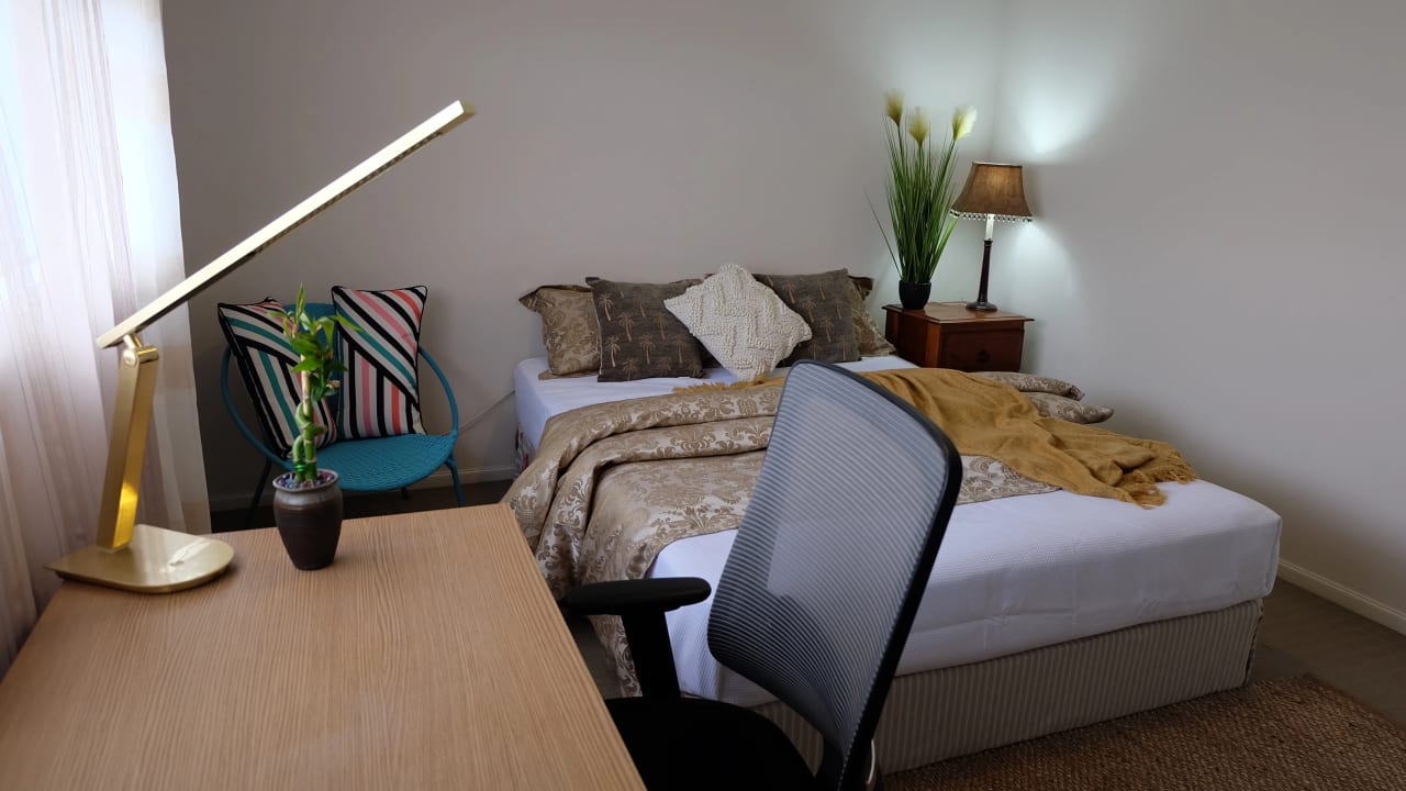 Furnished room in a share house
