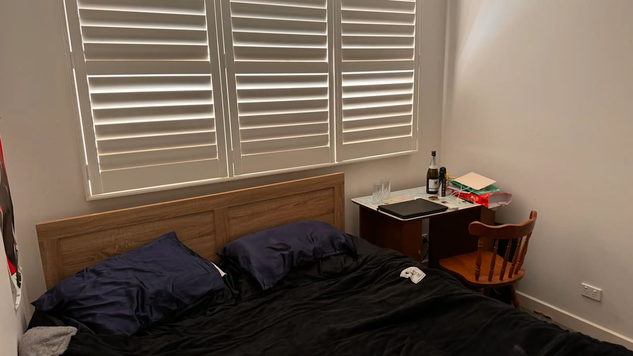 Furnished room in a share house