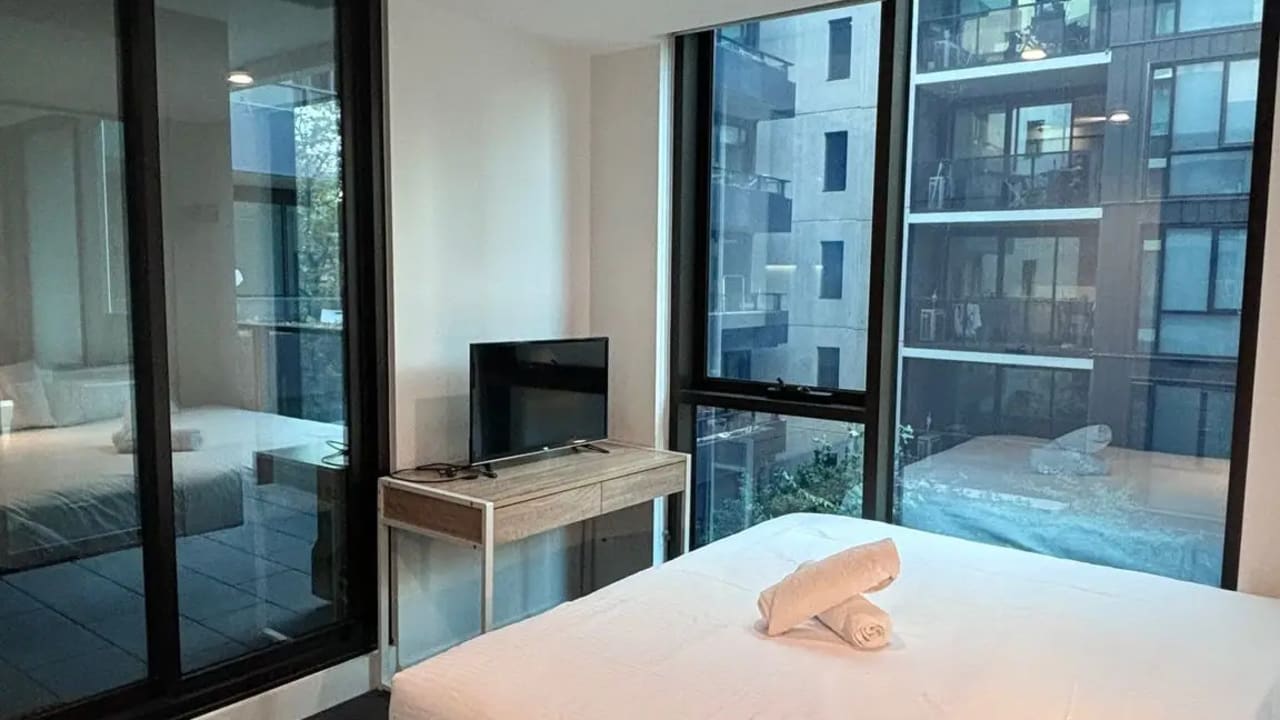 Whole property with 2 rooms for rent