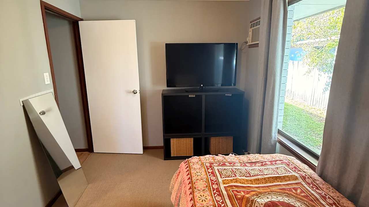Room with ensuite in a share house