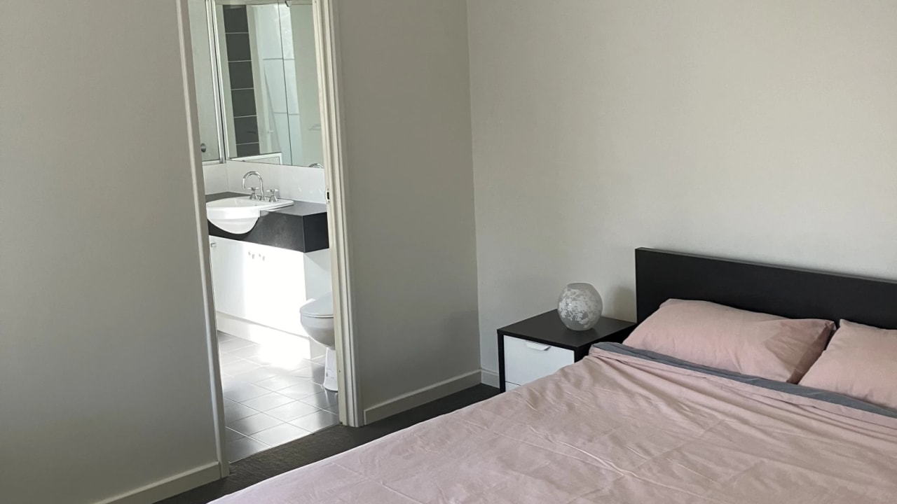 Furnished room with ensuite in a share house