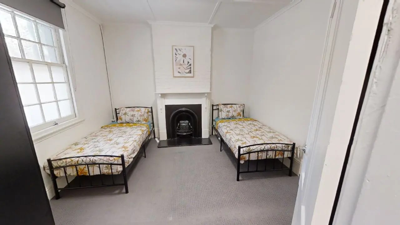 Furnished room in a share house