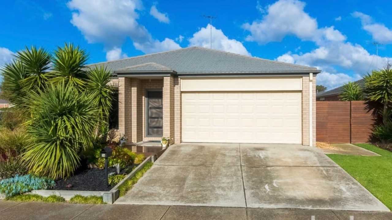 Unfurnished room in a share house