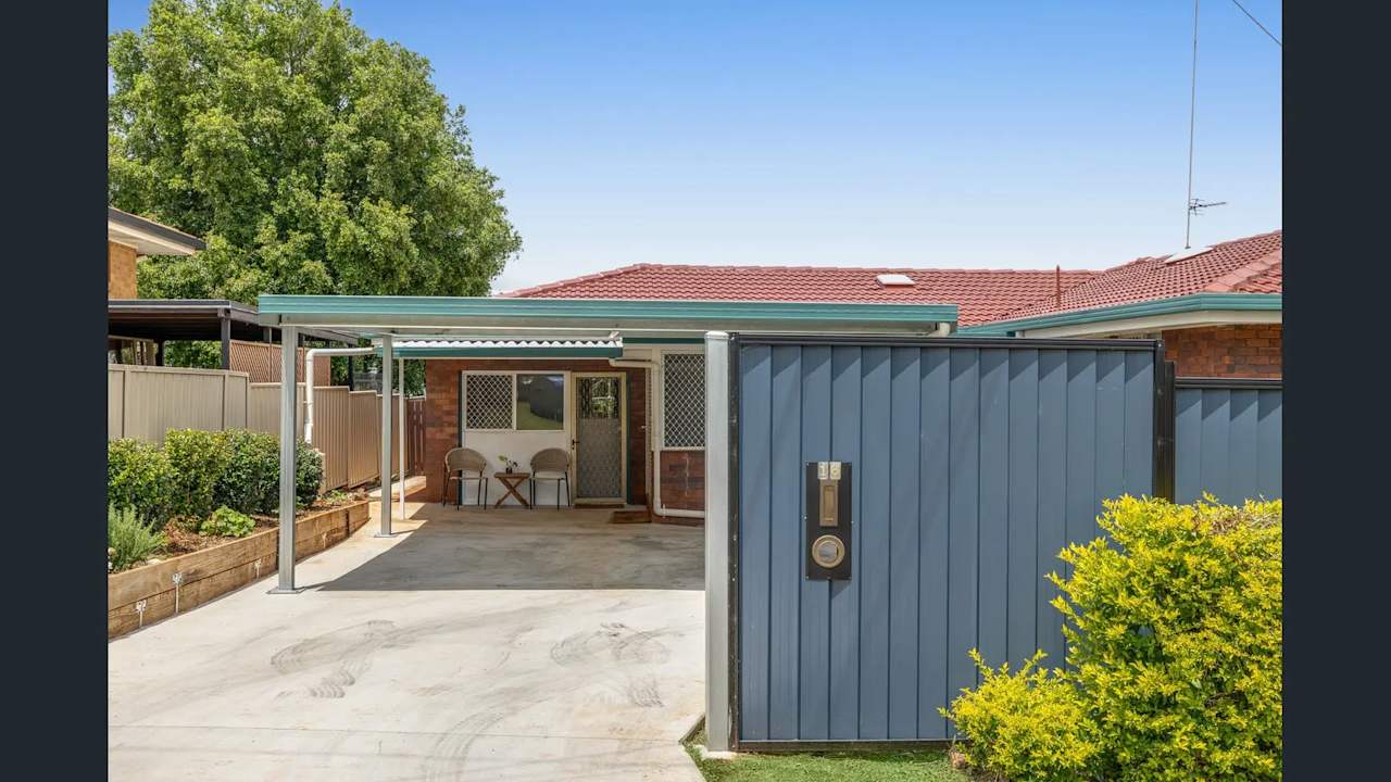 Room in a share house