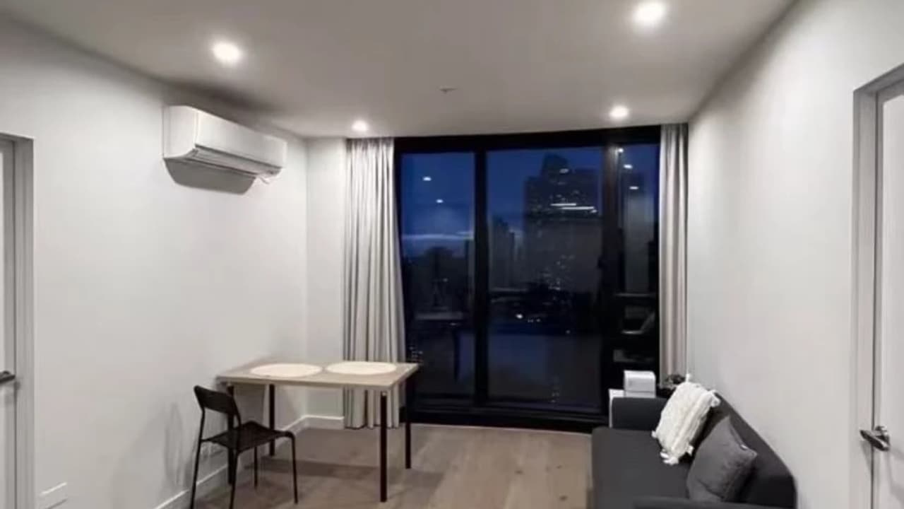 Whole property with 2 rooms for rent