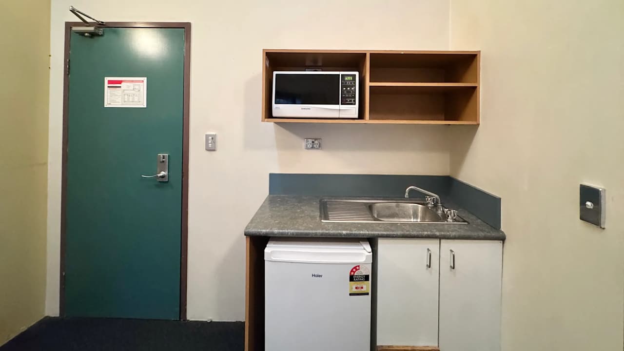 Furnished room studio flat for rent