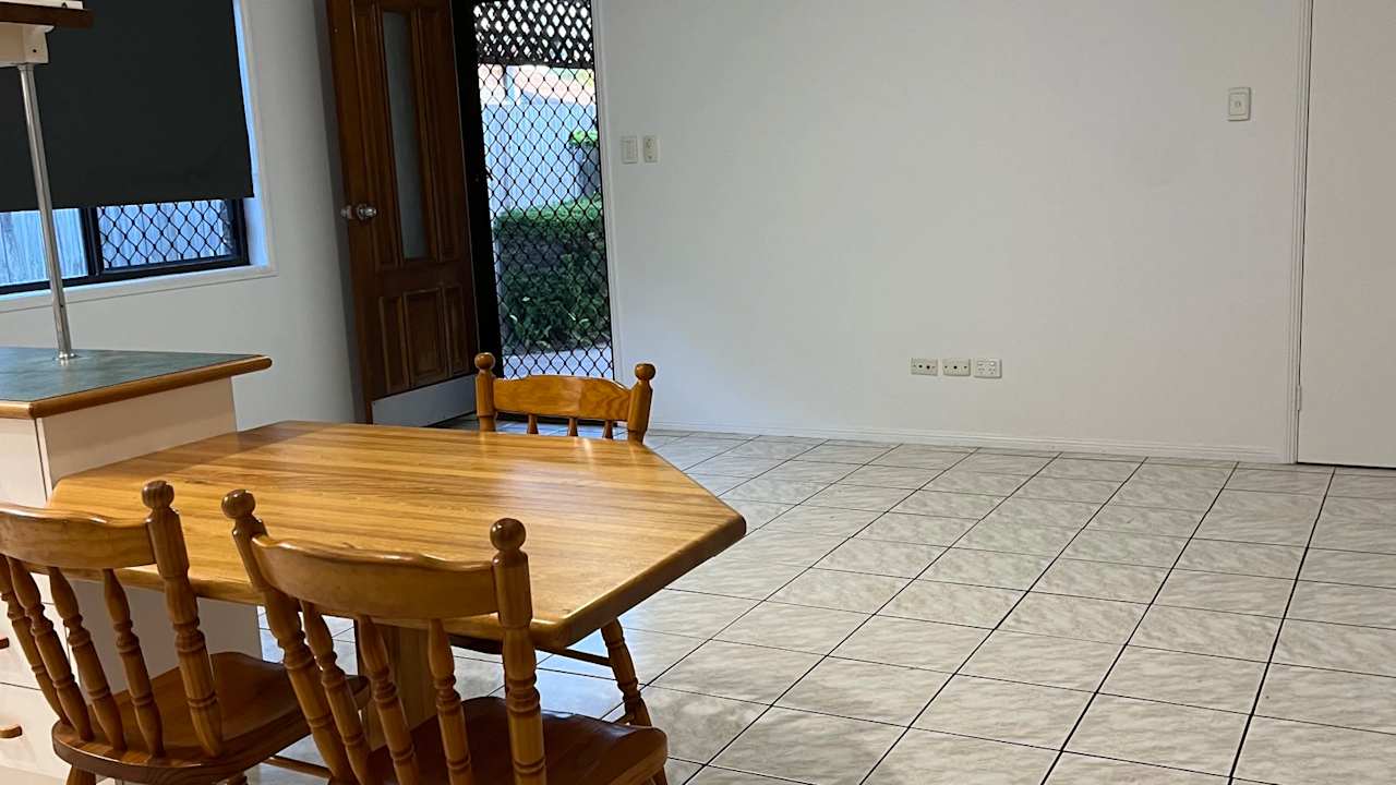 Unfurnished room granny flat for rent