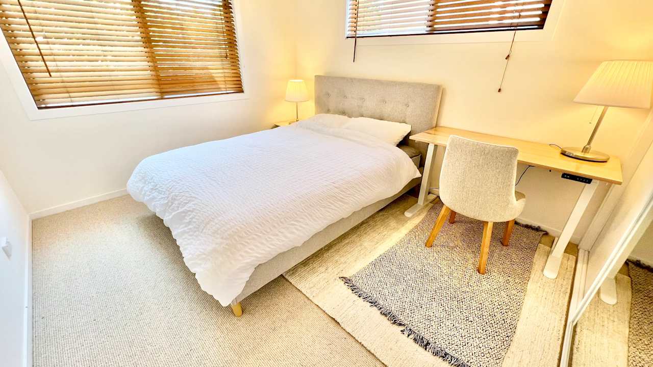 Room in a share house
