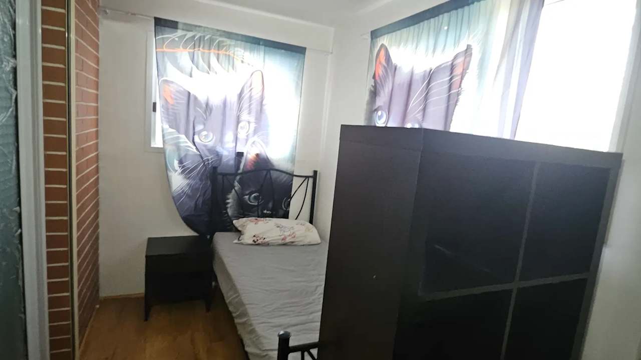 Furnished room in a share house