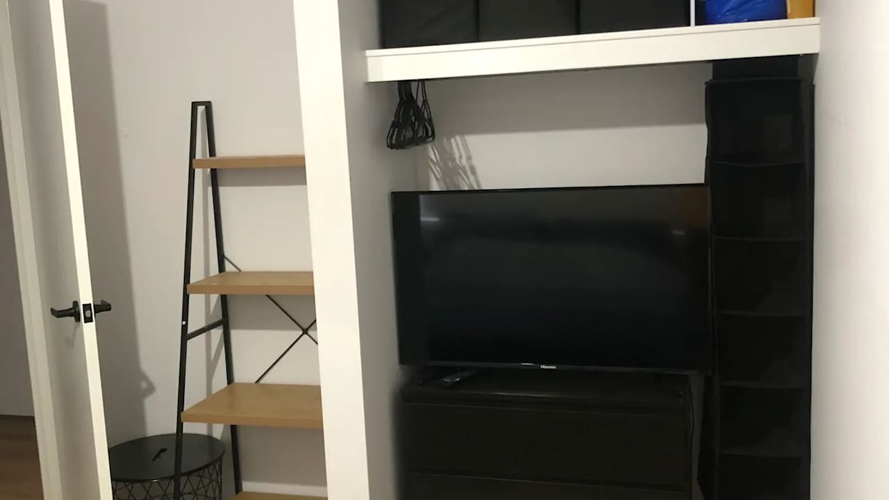 Room in a share house