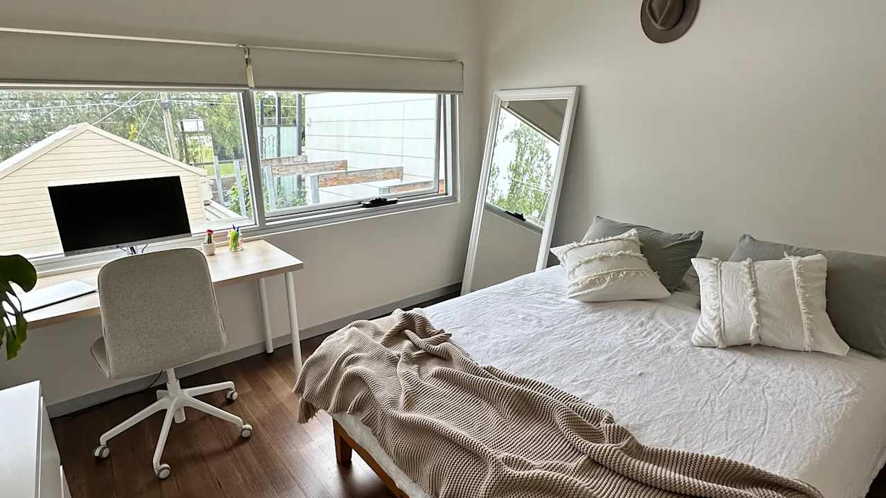 Unfurnished room in a share house