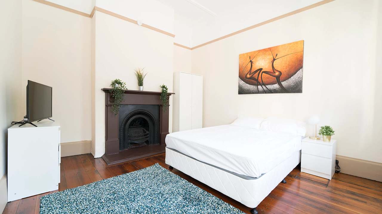 Furnished room in a share house