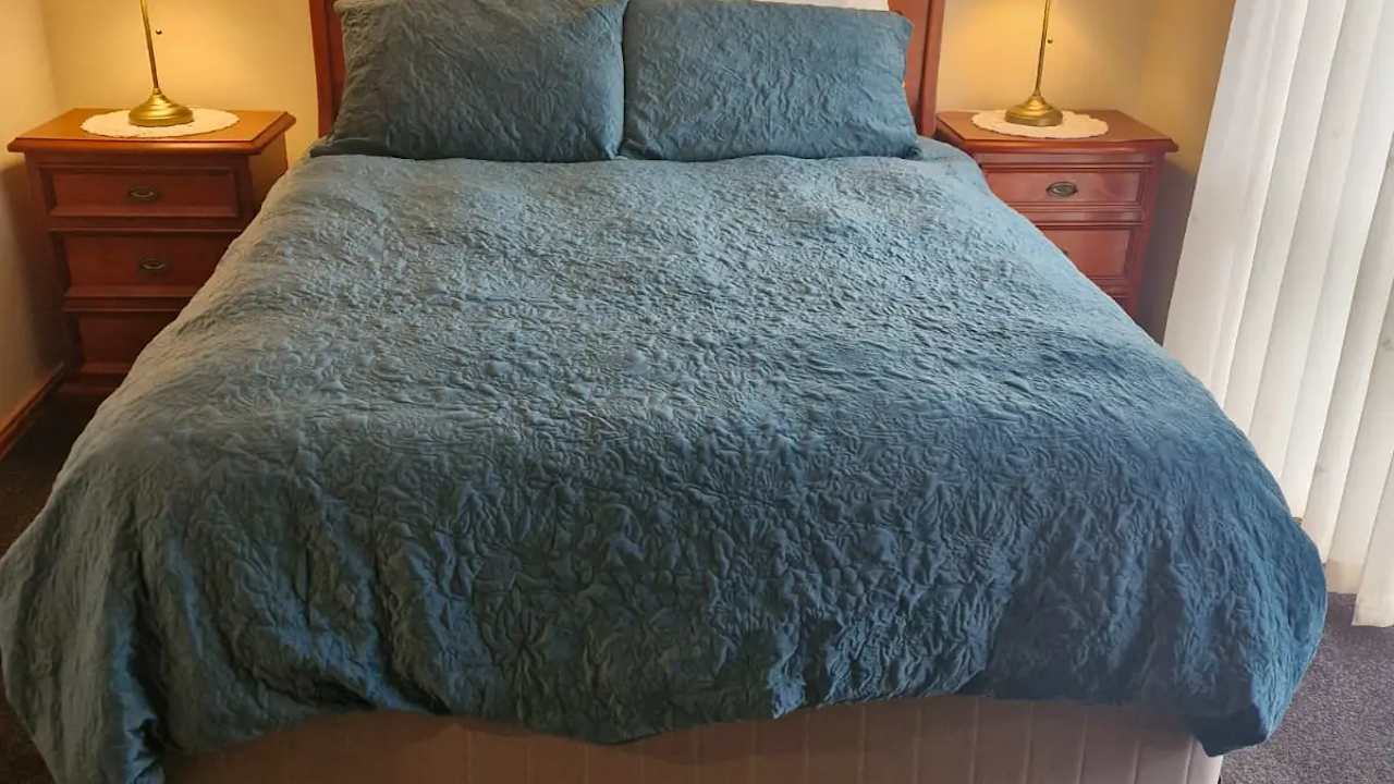Room in a share house