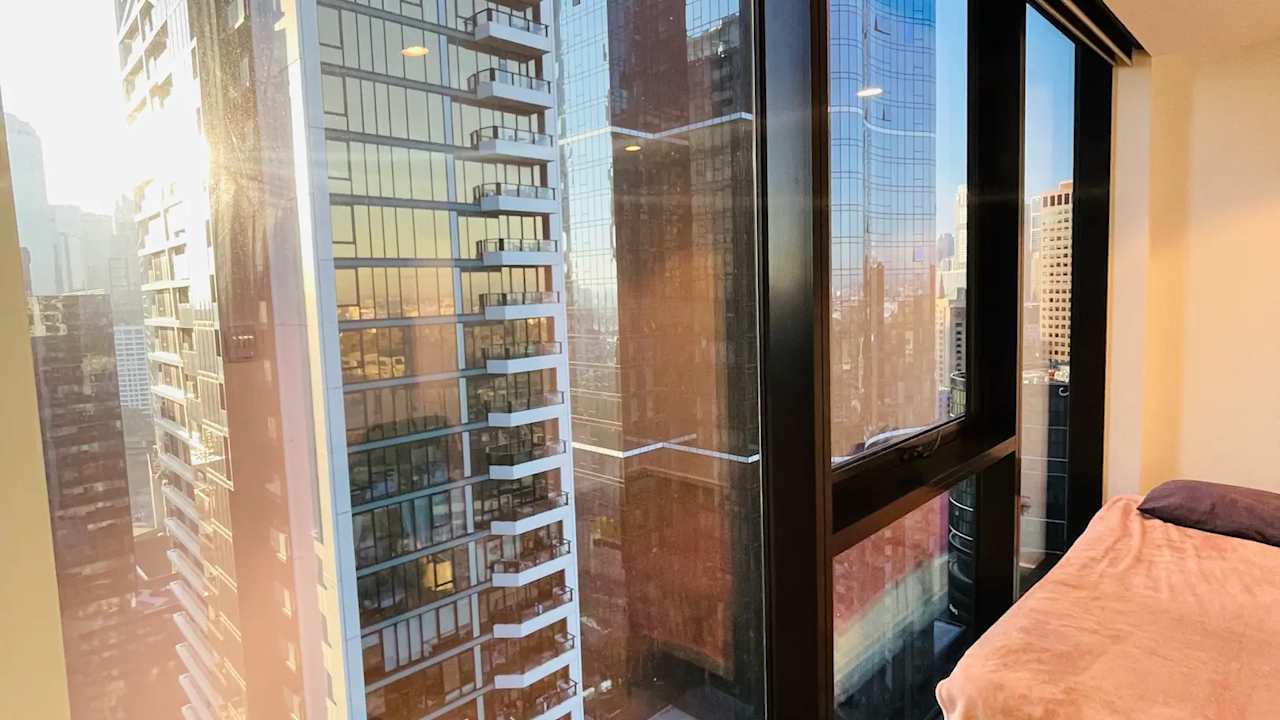 Furnished room with ensuite in a flatshare