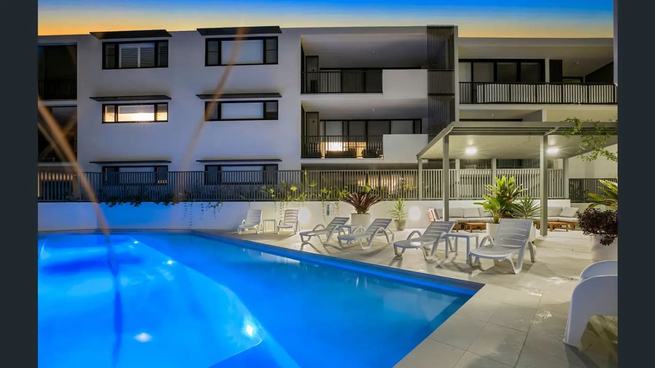 Furnished room with own bathroom