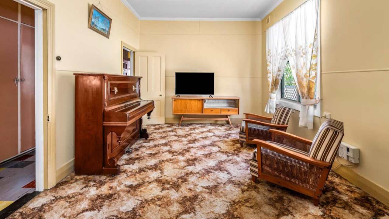 Whole property with 3 rooms for rent