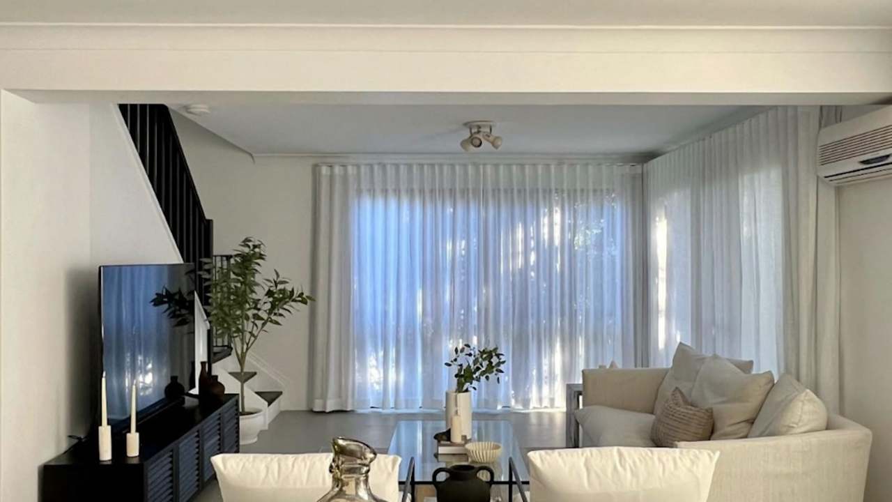 Room in a share house