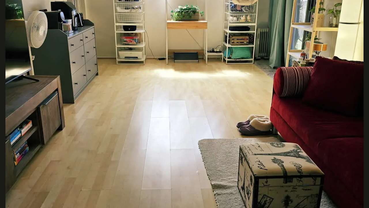 Unfurnished room in a share house