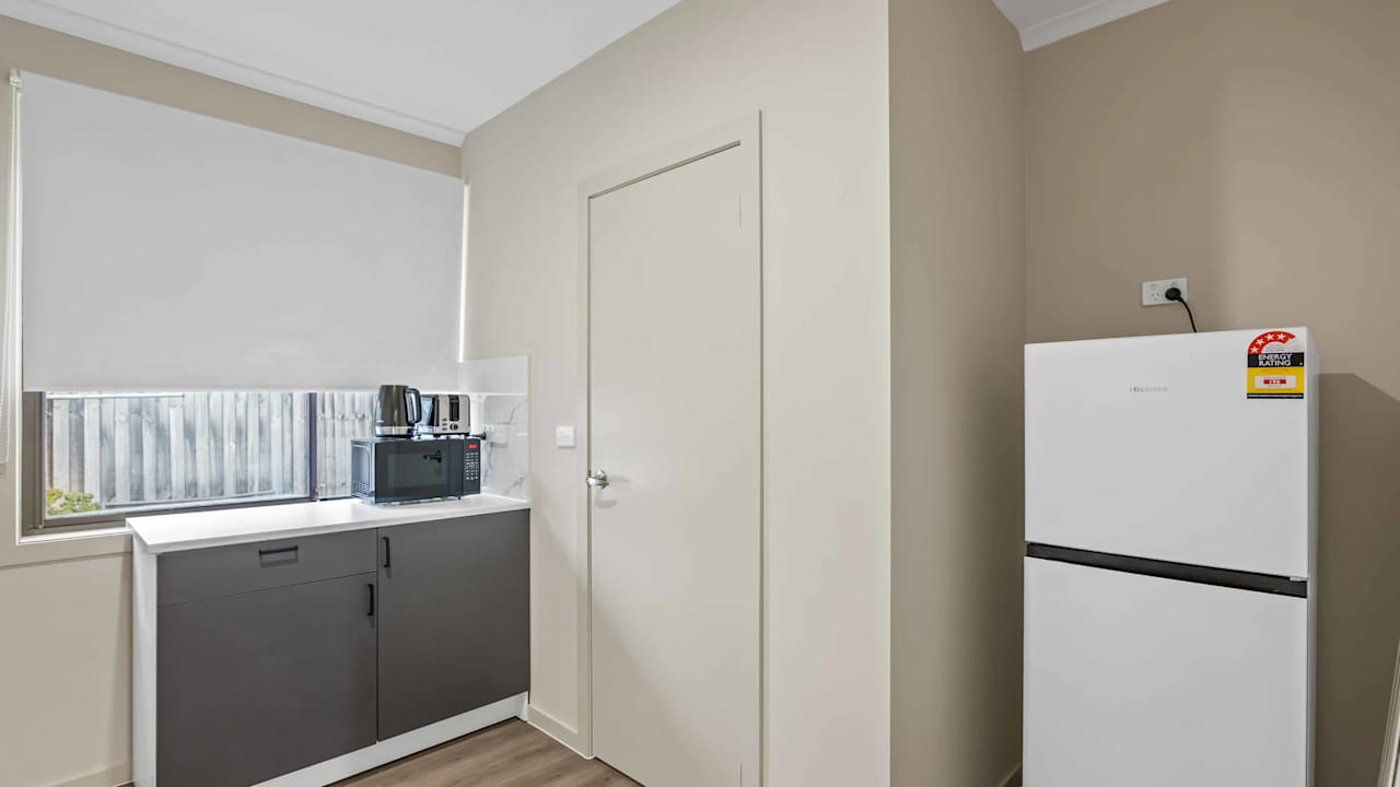 Furnished room with ensuite in a share house