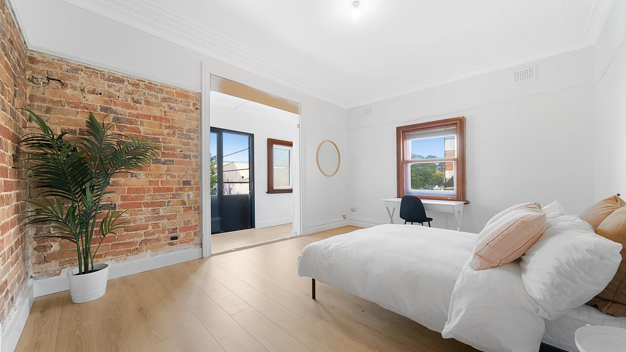 Whole property with 3 rooms for rent