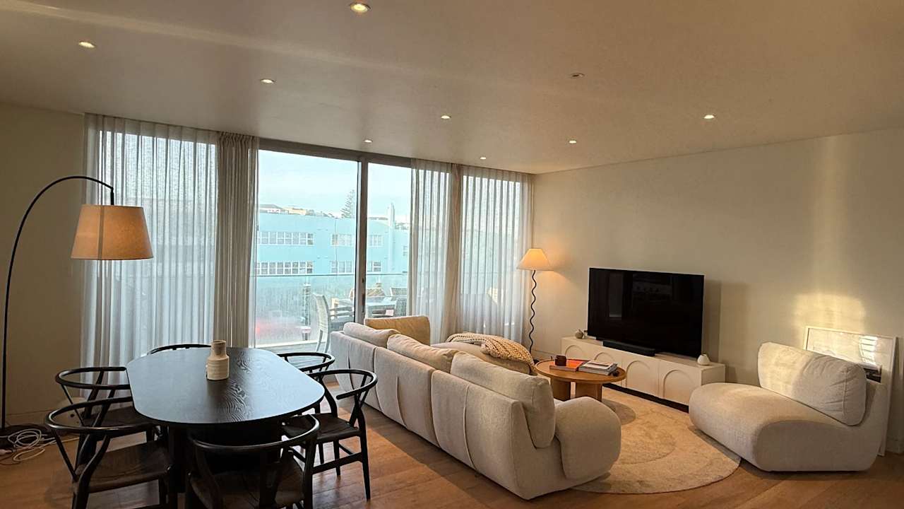 Unfurnished room in a flatshare