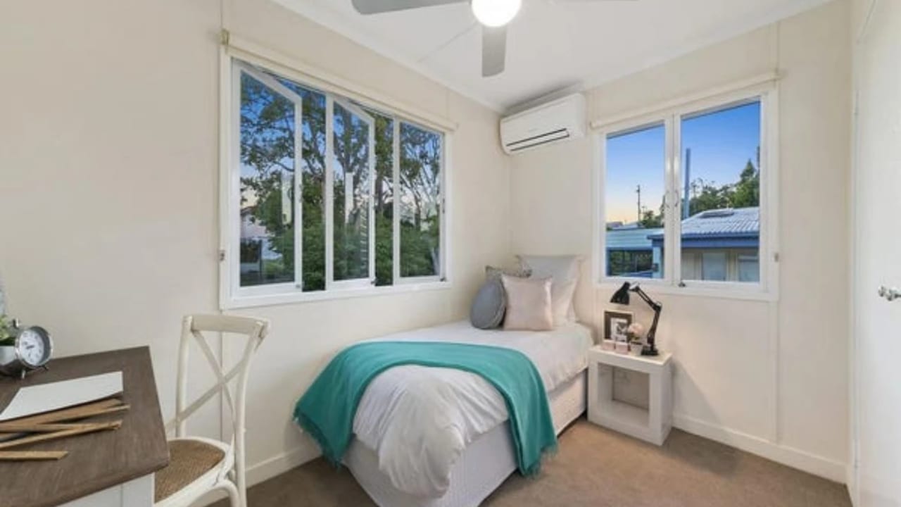 Unfurnished room in a share house