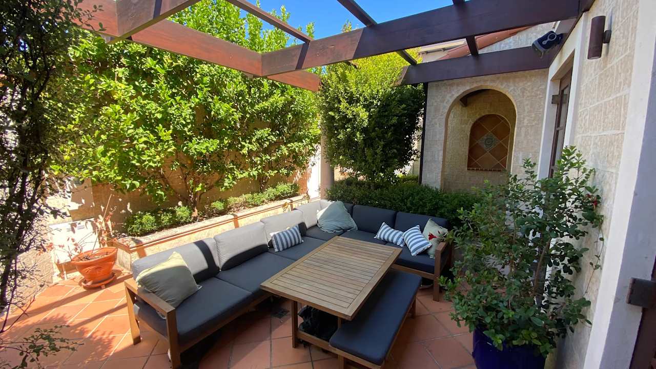 Unfurnished room with ensuite in a share house